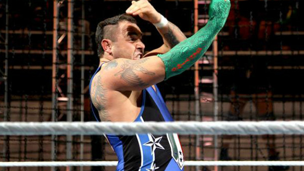 Santino Marella reveals which WWE Legend convinced him to use “The Cobra”